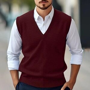 Izod Men's V-Neck Sweater Vest in Burgundy